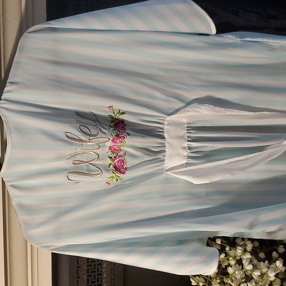 Betsey Johnson Bridal Honeymoon w/WIFEY Embroidery Wrap Kimono 3/4" Robe - Picture 6 of 6